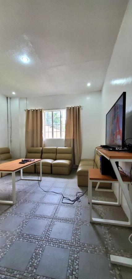 Country Home In Silang Tagaytay Экстерьер фото