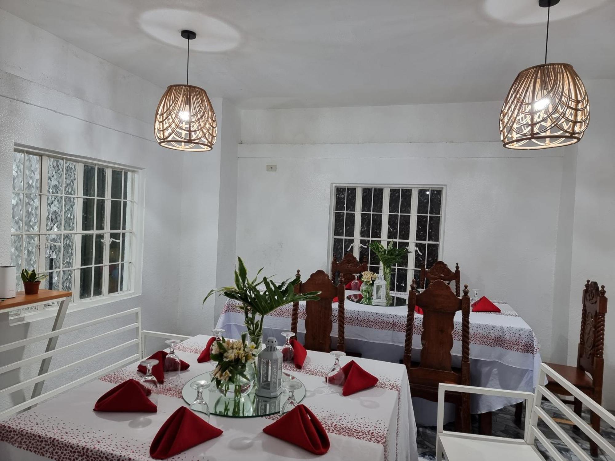 Country Home In Silang Tagaytay Экстерьер фото
